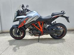 2017 KTM 1290 SUPER DUKE GT SILVER