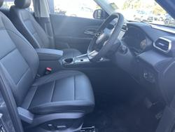 2025 MG ZS Essence Hybrid+