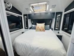 2024 Wonderland RV 22Ft Rear Club Lounge & Centre Bathroom