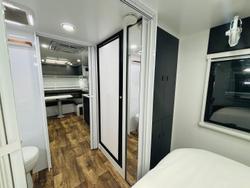 2024 Wonderland RV Ho2200rc Rear Club Lounge & Centre Bathroom