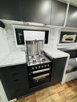 2024 Wonderland RV Ho2200rc Rear Club Lounge & Centre Bathroom