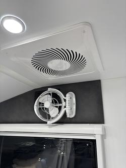 2024 Wonderland RV Ho2200rc Rear Club Lounge & Centre Bathroom