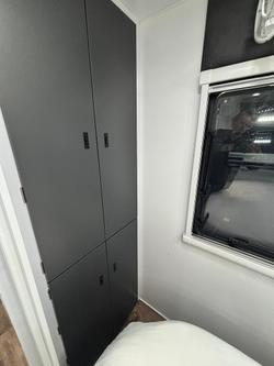 2024 Wonderland RV Ho2200rc Rear Club Lounge & Centre Bathroom