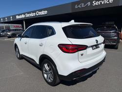 2022 MG
                HS Excite X