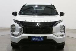 2023 Mitsubishi Outlander LS Black Edition