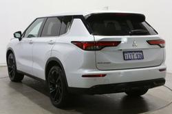 2023 Mitsubishi Outlander LS Black Edition