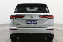 2023 Mitsubishi Outlander LS Black Edition