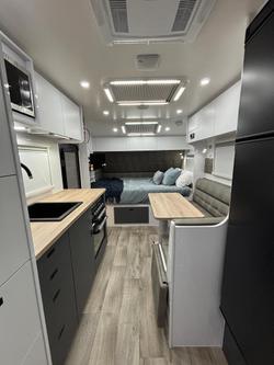2025 Wonderland RV Adventus Rear Bunk Layout