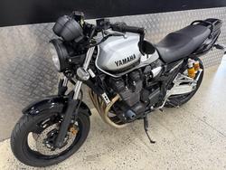 2016 Yamaha XJR1300 BLUE