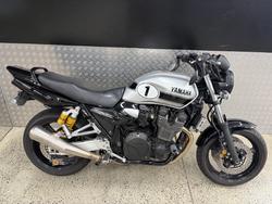 Yamaha XJR1300