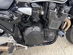 2016 Yamaha XJR1300 BLUE