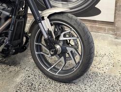 2017 Harley-Davidson Sport Glide 107 (FLSB) Softail Silver