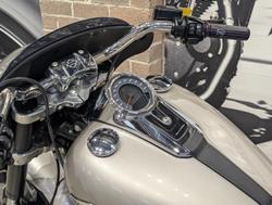 2017 Harley-Davidson Sport Glide 107 (FLSB) Softail Silver