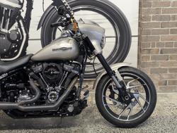 2017 Harley-Davidson Sport Glide 107 (FLSB) Softail Silver