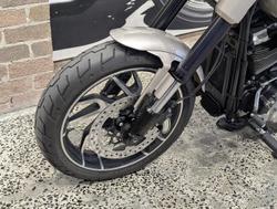 2017 Harley-Davidson Sport Glide 107 (FLSB) Softail Silver