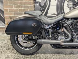 2017 Harley-Davidson Sport Glide 107 (FLSB) Softail Silver