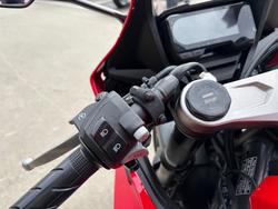 2023 Honda CBR650R Red