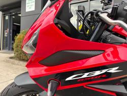 2023 Honda CBR650R Red