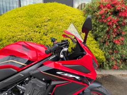 2023 Honda CBR650R Red