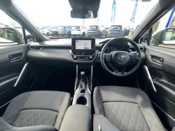 2022 Toyota
                Corolla Cross GX