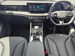 2024 MG HS Excite AS33 MY24.5 Pearl White