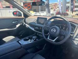 2025 Nissan X-TRAIL ST