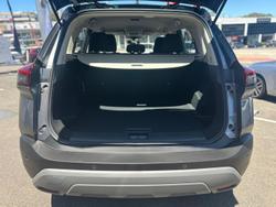 2025 Nissan X-TRAIL ST