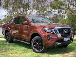 2021 Nissan
                Navara ST