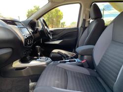 2021 Nissan
                Navara ST