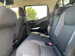 2021 Nissan
                Navara ST