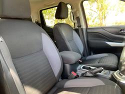 2021 Nissan
                Navara ST