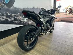 2025 Triumph DAYTONA 660 Black