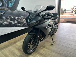 2025 Triumph DAYTONA 660 Black