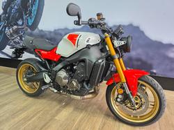 2024 Yamaha XSR900 (MTM850A) RED/WHITE