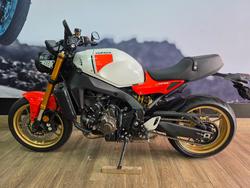 2024 Yamaha XSR900 (MTM850A) RED/WHITE