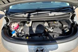 2021 Hyundai STARIA LOAD