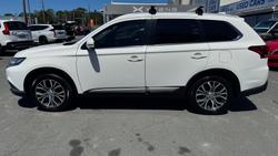2016 Mitsubishi Outlander LS