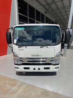2025 Isuzu Npr 65/45-190 Crew Cab 4X2