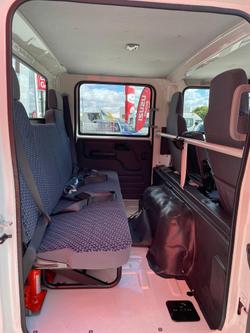 2025 Isuzu Npr 65/45-190 Crew Cab 4X2