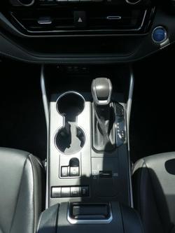 2022 Toyota Kluger GX