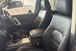 2020 Toyota Landcruiser VX