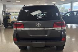 2020 Toyota Landcruiser VX