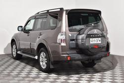 2013 Mitsubishi Pajero VR-X