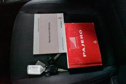 2013 Mitsubishi Pajero VR-X