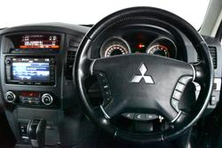 2013 Mitsubishi Pajero VR-X