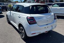 2025 Suzuki Swift Hybrid GLX