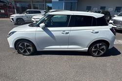 2025 Suzuki Swift Hybrid GLX