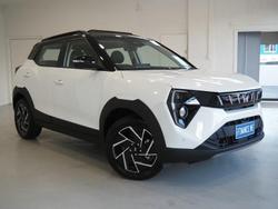 2025 Mahindra XUV3XO AX7L