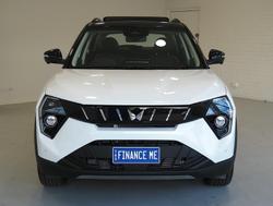 2025 Mahindra XUV3XO AX7L