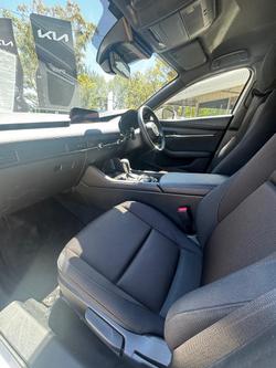 2025 Mazda 3 G20 Evolve